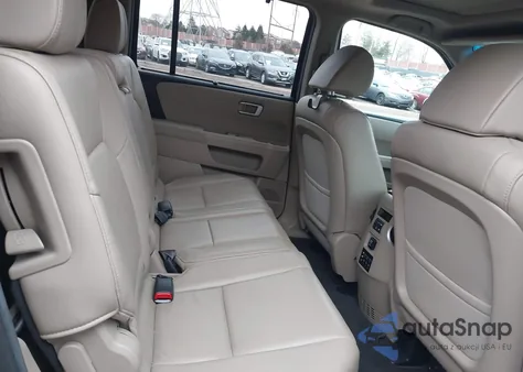 2013 Honda Pilot Touring z USA, uszkodzony, nr VIN 5FNYF4H98DB058201